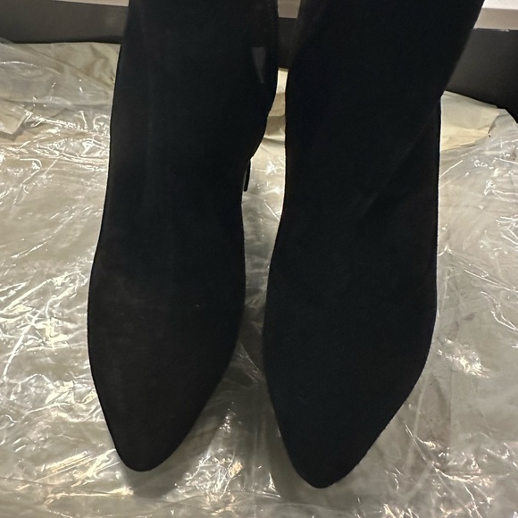 BURBERRY thigh high suede black boots - Picture 5 of 12